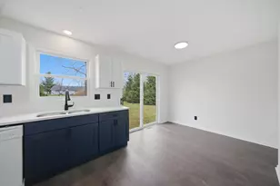 508 Pembroke Rd SW, Poplar Grove, IL 61065 - Photo 6