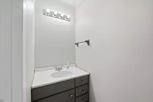 688 S Elizabeth St, Maple Park, IL 60151 - Photo 12