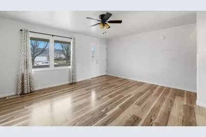 688 S Elizabeth Street #688, Maple Park, IL 60151 - Photo 4