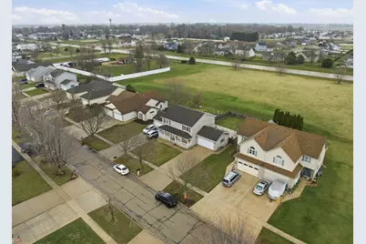 688 S Elizabeth Street #688, Maple Park, IL 60151 - Photo 2