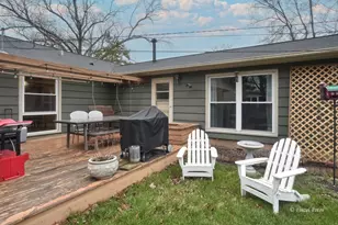 425 E Broadway Ave, Crystal Lake, IL 60014 - Photo 18