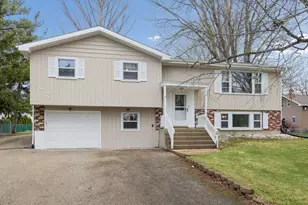 146 S Anderson Rd, New Lenox, IL 60451 - Photo 2