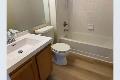 1217 Regent Drive, Mundelein, IL 60060 - Photo 14