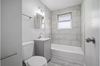 249 Shawnee Drive, Carol Stream, IL 60188 - Photo 26