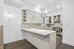 1021 N Wood St, Chicago, IL 60622 - Photo 8