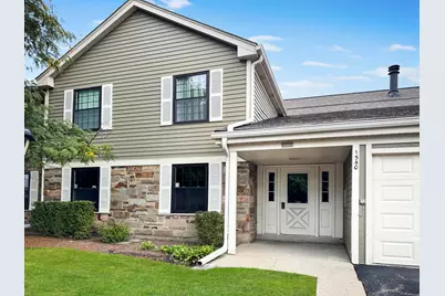 1540 Heather Court #C1, Wheeling, IL 60090 - Photo 1