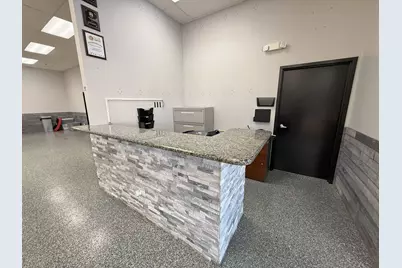 1049 W Main Street, Sleepy Hollow, IL 60118 - Photo 4