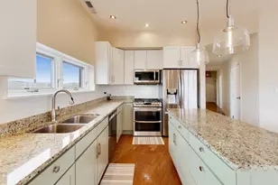 3741 N Wolcott Ave, Chicago, IL 60613 - Photo 10