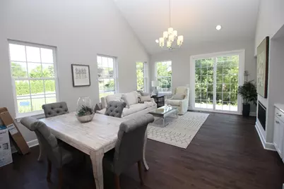 10752 W Clocktower Drive, Countryside, IL 60525 - Photo 2