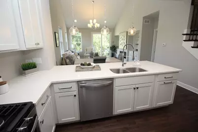 10752 W Clocktower Drive, Countryside, IL 60525 - Photo 6