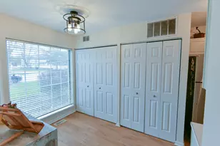 5690 Delaware Ave, Gurnee, IL 60031 - Photo 2