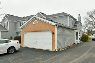 5690 Delaware Ave, Gurnee, IL 60031 - Photo 16