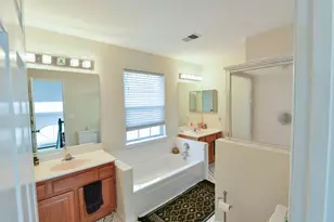 5690 Delaware Ave, Gurnee, IL 60031 - Photo 12