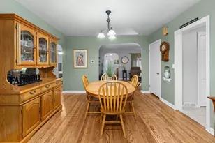 925 12th Ave, Moline, IL 61265 - Photo 6