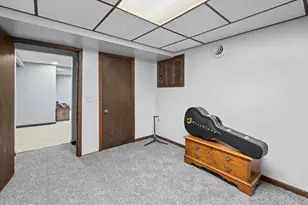 925 12th Ave, Moline, IL 61265 - Photo 28