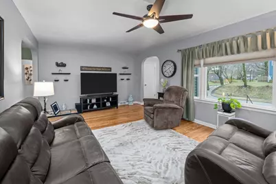 925 12th Avenue, Moline, IL 61265 - Photo 4