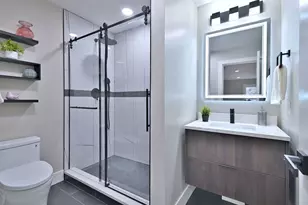 656 W Comstock Ave, Elmhurst, IL 60126 - Photo 38