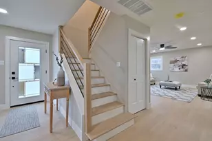 656 W Comstock Ave, Elmhurst, IL 60126 - Photo 14