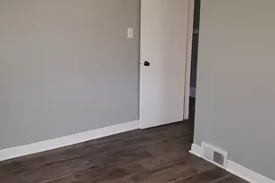 165 E 119th St, Chicago, IL 60628 - Photo 10