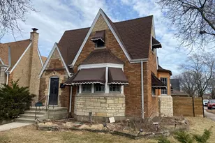 3301 N Newcastle Ave, Chicago, IL 60634 - Photo 1