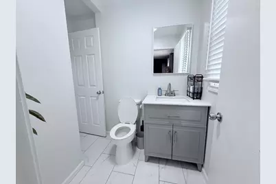 510 S Mount Prospect Road, Des Plaines, IL 60016 - Photo 10