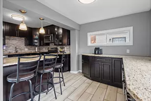 41 166th Pl, Calumet City, IL 60409 - Photo 10