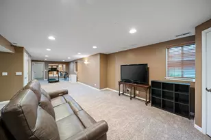 1126 Vista Dr, Gurnee, IL 60031 - Photo 36