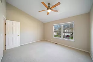 1126 Vista Dr, Gurnee, IL 60031 - Photo 30
