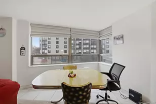5701 N Sheridan Rd, Chicago, IL 60660 - Photo 4