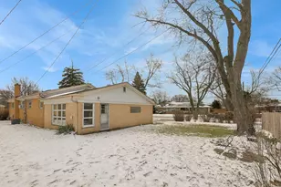 310 Harvard St, Des Plaines, IL 60016 - Photo 2