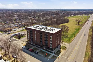 8359 W Addison St, Chicago, IL 60634 - Photo 20