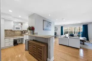 8359 W Addison St, Chicago, IL 60634 - Photo 6