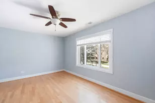 8359 W Addison St, Chicago, IL 60634 - Photo 18