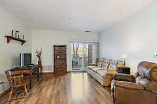 801 N McLean Blvd, Elgin, IL 60123 - Photo 12