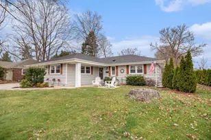 3804 Grove Ave, McHenry, IL 60050 - Photo 1