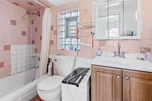 318 W 24th Pl, Chicago, IL 60616 - Photo 16