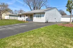 1310 Somerset Ln, Schaumburg, IL 60193 - Photo 24