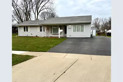 1310 Somerset Lane, Schaumburg, IL 60193 - Photo 1