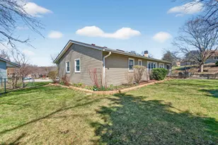 6 Charlestown Ct, Bolingbrook, IL 60440 - Photo 32