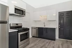 1731 W Potomac Ave, Chicago, IL 60622 - Photo 2