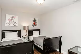 1922 N Rockwell St, Chicago, IL 60647 - Photo 8