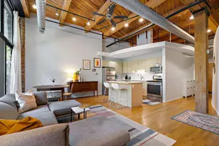 2210 W Wabansia Ave, Chicago, IL 60647 - Photo 8