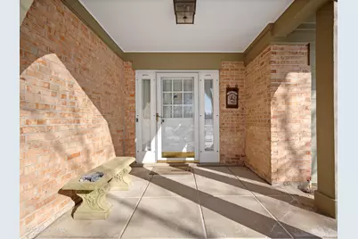 116 Rivershire Lane, Lincolnshire, IL 60069 - Photo 2