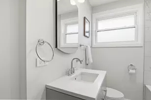 318 Hibbard Rd, Wilmette, IL 60091 - Photo 14