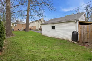 318 Hibbard Rd, Wilmette, IL 60091 - Photo 36