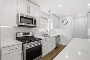 318 Hibbard Rd, Wilmette, IL 60091 - Photo 8