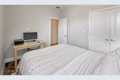 1435 W Rosemont Avenue #3E, Chicago, IL 60660 - Photo 16