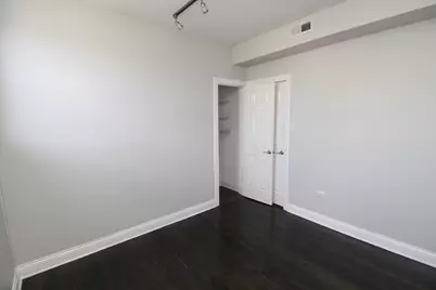 1542 W Waveland Avenue #3, Chicago, IL 60613 - Photo 10