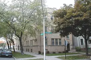 1542 W Waveland Ave, Chicago, IL 60613 - Photo 1