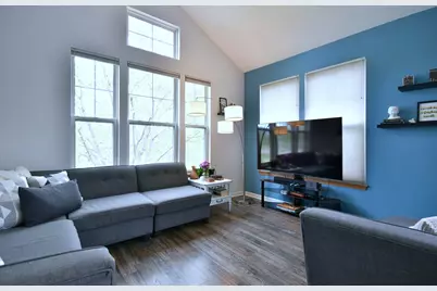 5600 Cloverdale Road, Hanover Park, IL 60133 - Photo 2